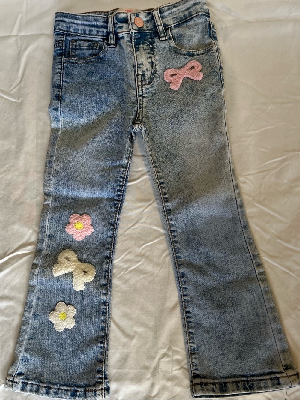 Girls Light Blue Denim Jeans With Pink & White Flower & Bow Appliqués